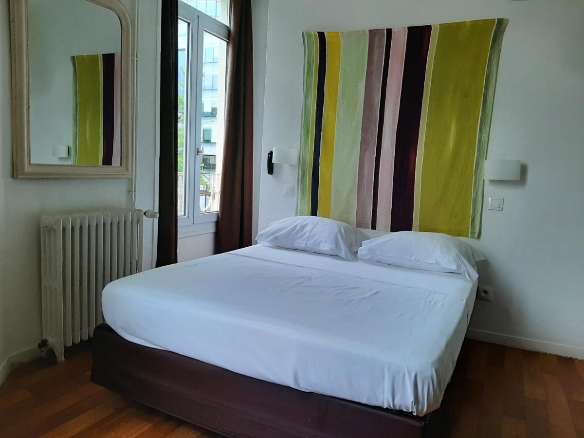 Le Royalty Hotel Angers Exterior photo