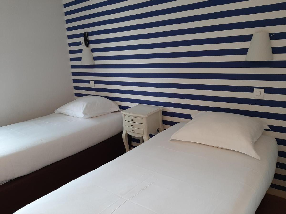 Le Royalty Hotel Angers Exterior photo